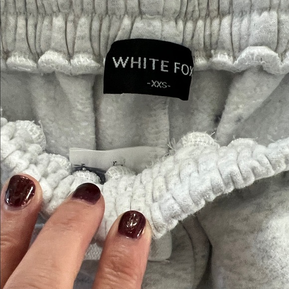 White Fox Boutique Gray Sweatpants XXS - Picture 2 of 3
